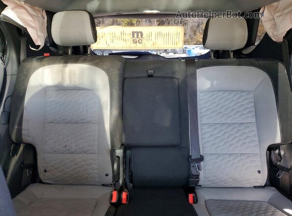 3GNAXJEV8JS561154 2018 CHEVROLET EQUINOX Серебряный Вид задних сидений