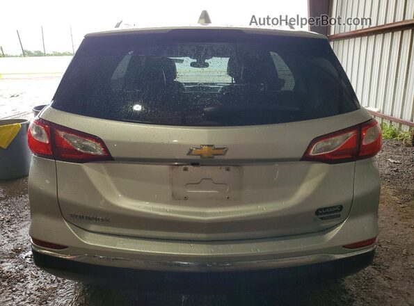 3GNAXMEV0JS529588 2018 CHEVROLET EQUINOX Silver Вид ззаду
