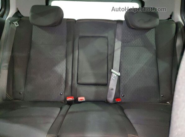 3GNCJKSB2LL195053 2020 CHEVROLET TRAX Silver Вид задніх сидінь