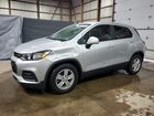 2020 Chevrolet Trax Ls Silver vin: 3GNCJKSB2LL195053 Damage: Left Front Fender, Severe Damage, Replacement Required