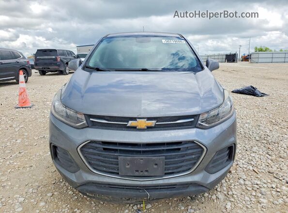 3GNCJKSBXLL195530 2020 CHEVROLET TRAX Серый Вид спереди