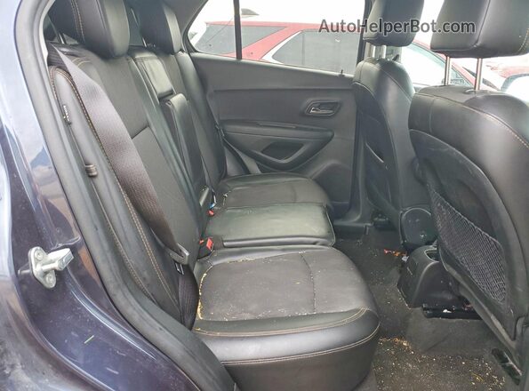 3GNCJLSB2JL343060 2018 CHEVROLET TRAX Синий Вид задней части салона