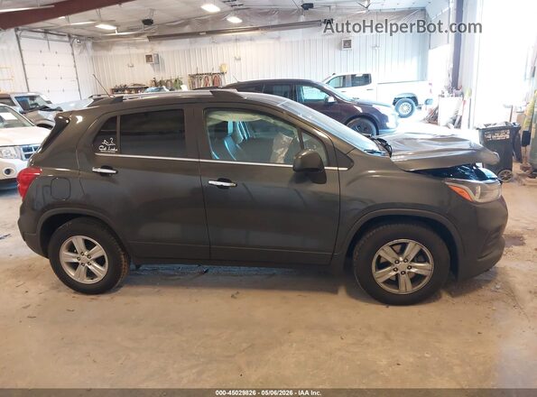 3GNCJLSB6HL271886 2017 CHEVROLET TRAX Серый Вид задней части салона