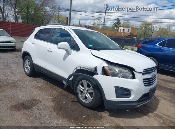 3GNCJLSB7GL127519 2016 CHEVROLET TRAX Белый Передняя правая четверть