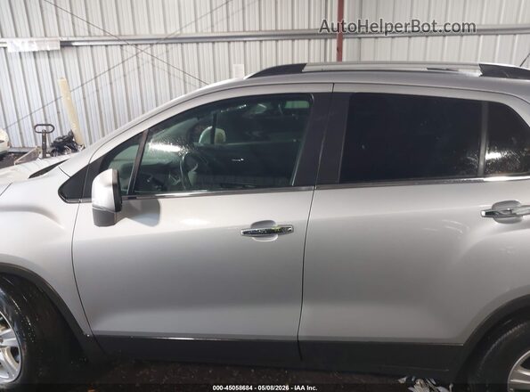 3GNCJLSB7LL326645 2020 CHEVROLET TRAX Серебряный Панорамный вид салона 360°