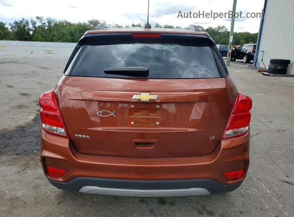 3GNCJLSB8KL245216 2019 CHEVROLET TRAX Оранжевый Вид сзади