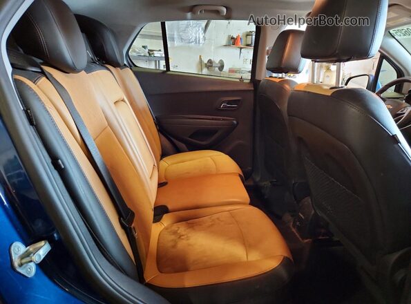 3GNCJPSB4LL234075 2020 CHEVROLET TRAX Blue Widok tylnych siedzeń