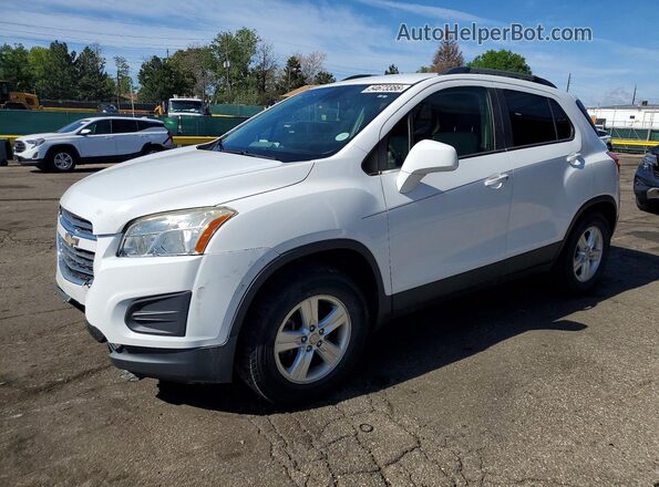 3GNCJPSB6GL239090 2016 CHEVROLET TRAX Белый Передняя левая четверть