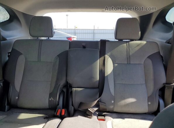 3GNKBBRA4LS689166 2020 CHEVROLET BLAZER White Widok tylnych siedzeń