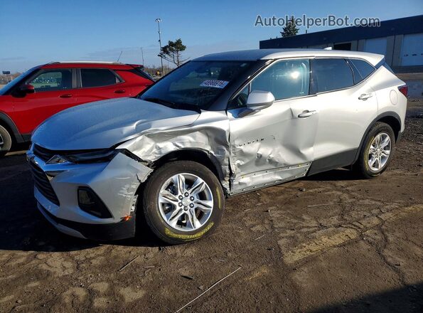 3GNKBCR40MS580141 2021 CHEVROLET BLAZER Silver Vista tres cuartos delantera izquierda