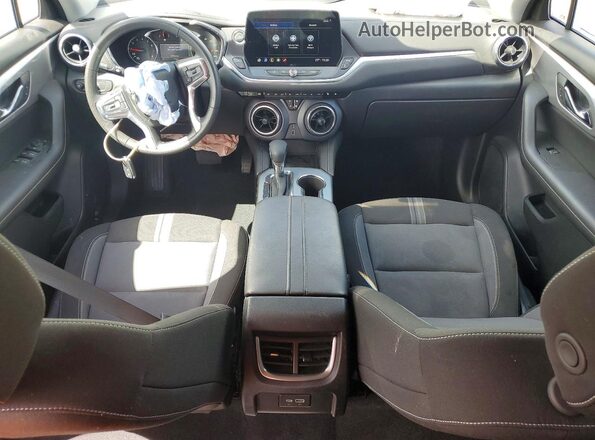 3GNKBCR42SS201637 2025 CHEVROLET BLAZER Белый Вид панели приборов