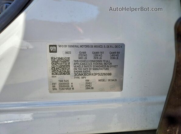 3GNKBDR43PS226088 2023 CHEVROLET BLAZER Белый Вид наклейки с VIN-кодом
