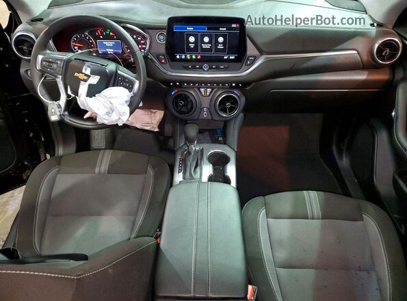 3GNKBHR41SS231421 2025 CHEVROLET BLAZER Белый Вид панели приборов