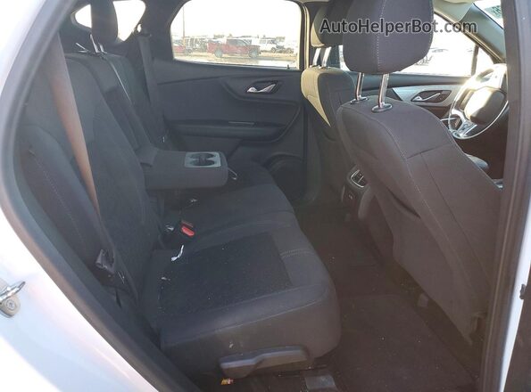 3GNKBHR45LS643665 2020 CHEVROLET BLAZER White Rear interior view