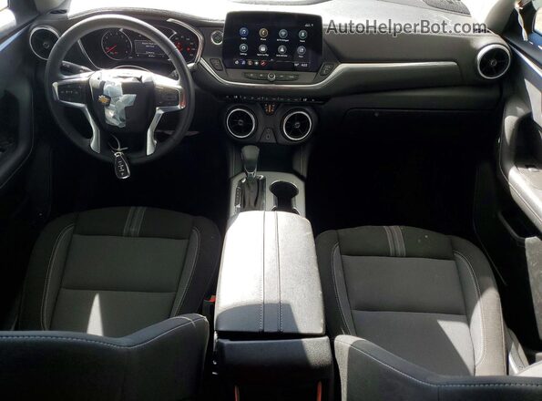 3GNKBHR4XTS141007 2026 CHEVROLET BLAZER Черный Вид панели приборов