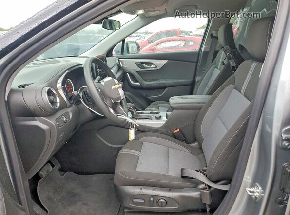 3GNKBHR4XTS149883 2026 CHEVROLET BLAZER Серый Вид салона спереди