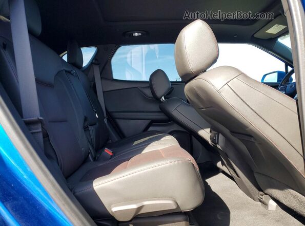 3GNKBKRS0LS600198 2020 CHEVROLET BLAZER Blue Vista interior trasera