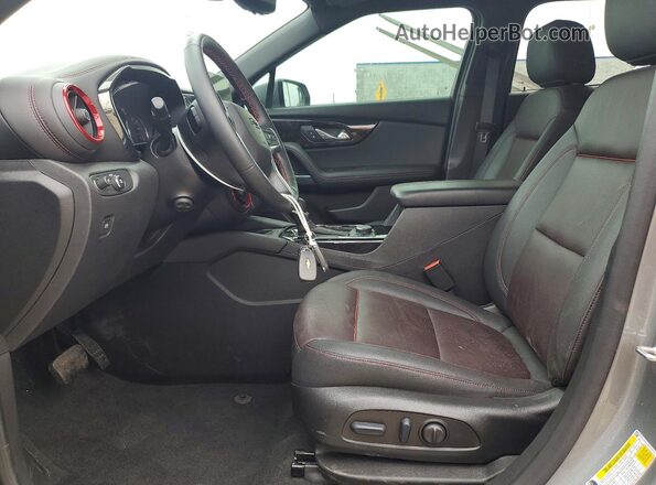 3GNKBKRS1PS147344 2023 CHEVROLET BLAZER Серый Вид салона спереди
