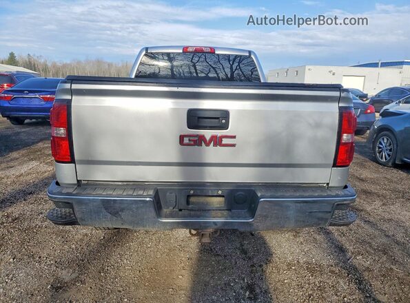 3GTU2LEC6JG329413 2018 GMC SIERRA Silver Вид ззаду