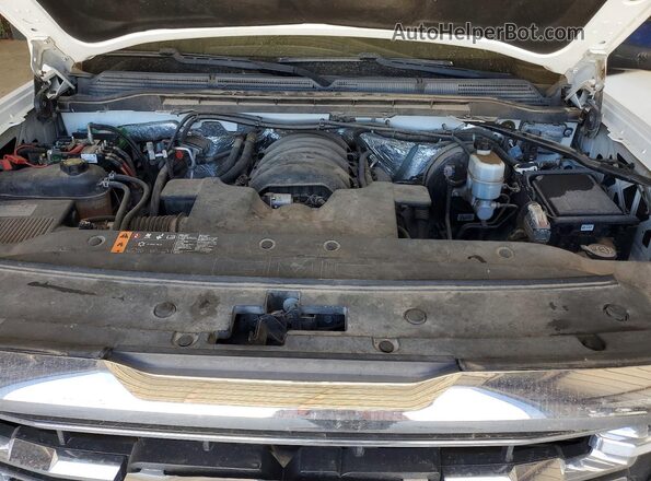 3GTU2NEJ5JG219902 2018 GMC SIERRA White Widok wnętrza z tyłu