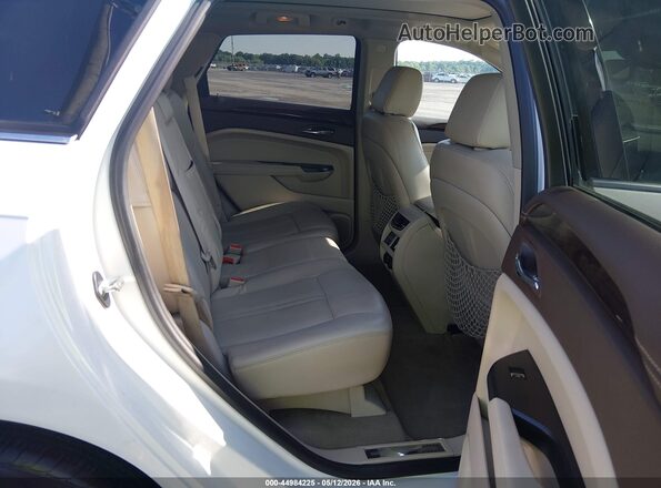 3GYFNDE37GS586215 2016 CADILLAC SRX White Widok naklejki z numerem VIN