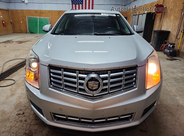 3GYFNEE31GS576057 2016 CADILLAC SRX Silver Widok z przodu