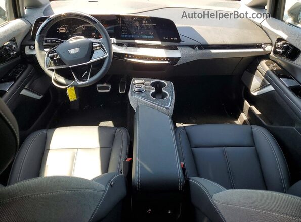 3GYK3EMR3SS185947 2025 CADILLAC OPTIQ Черный Вид панели приборов