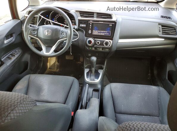 3HGGK5H50LM100236 2020 HONDA FIT Красный Вид панели приборов