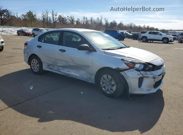 3KPA24AB2JE058982 2018 KIA RIO Silver Przód prawy