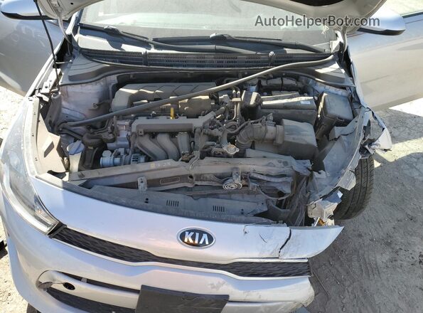 3KPA24AD0LE359514 2020 KIA RIO Серебряный Вид задней части салона