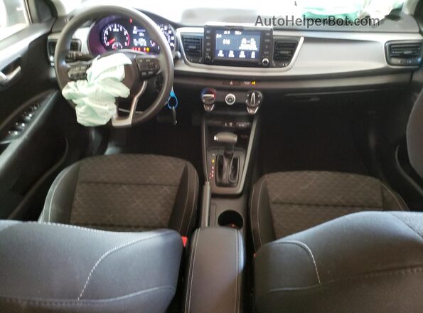 3KPA24AD2LE314848 2020 KIA RIO Gray Առջևի վահանակի տեսք