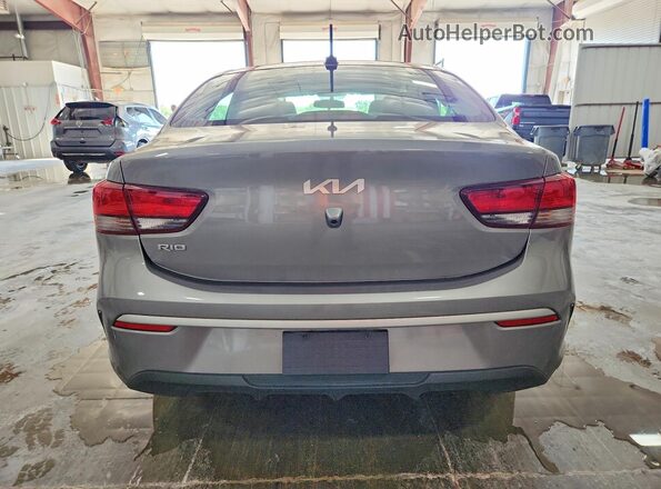 3KPA24AD2NE480323 2022 KIA RIO Серый Вид сзади