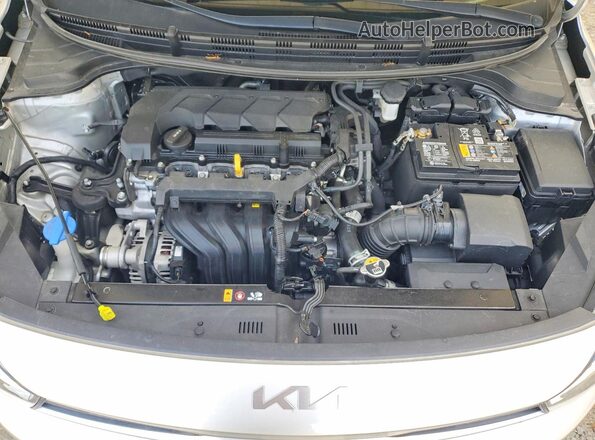 3KPA24AD3NE439151 2022 KIA RIO Silver Vista interior trasera