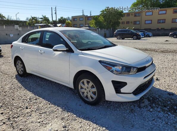 3KPA24AD4NE471316 2022 KIA RIO White Front right