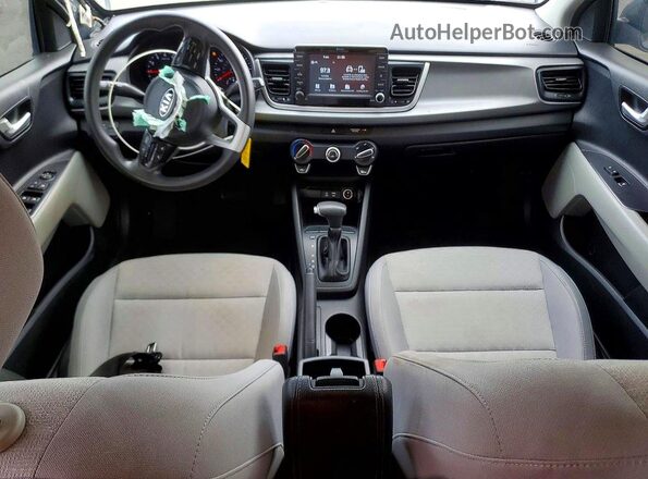 3KPA24AD5LE298936 2020 KIA RIO Серый Вид панели приборов