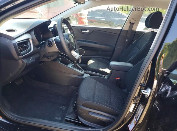 3KPA24AD5ME397662 2021 KIA RIO Black Widok wnętrza z przodu