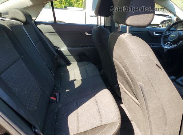 3KPA24AD5ME397662 2021 KIA RIO Black Widok tylnych siedzeń