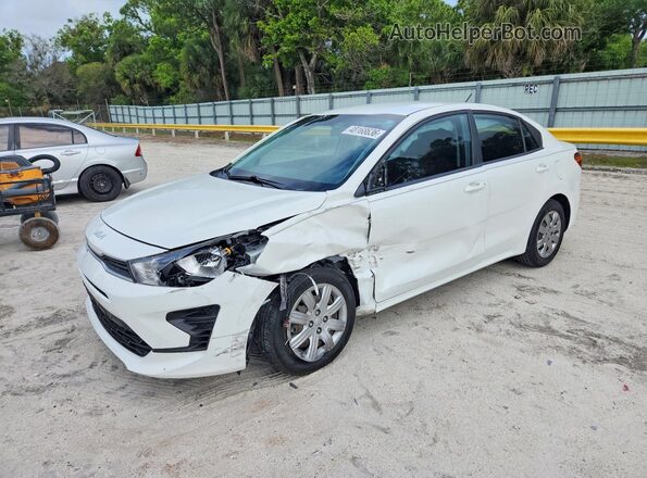 3KPA24AD6NE492250 2022 KIA RIO White Przód lewy
