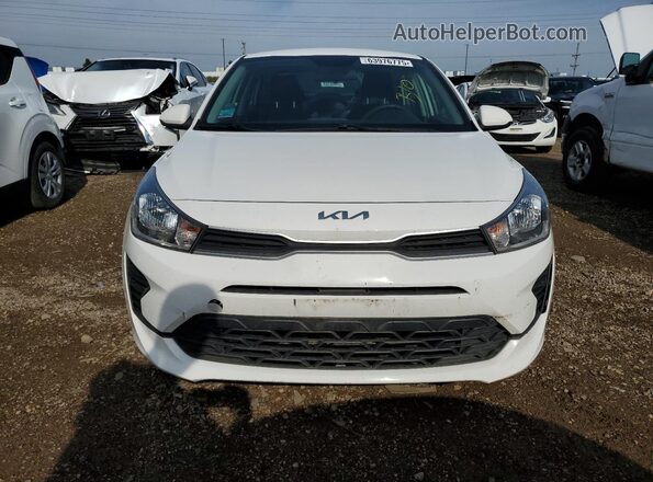 3KPA24AD7NE433773 2022 KIA RIO White Widok z przodu