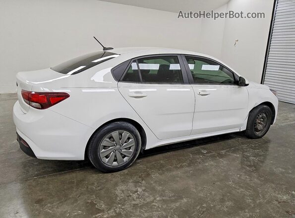 3KPA24AD8LE334943 2020 KIA RIO Белый Задняя правая четверть