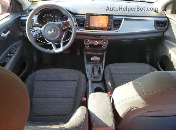 3KPA24AD8LE358479 2020 KIA RIO Красный Вид панели приборов