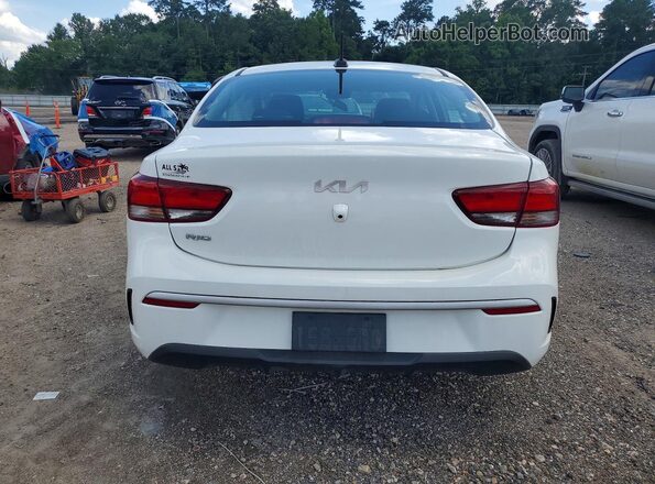 3KPA24AD8PE599111 2023 KIA RIO White Вид ззаду