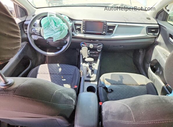 3KPA24AD9LE296963 2020 KIA RIO Silver Вид панелі приладів