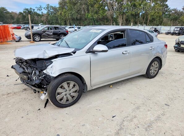 3KPA24ADXLE273997 2020 KIA RIO Silver Առջևի ձախ երեք քառորդ տեսարան