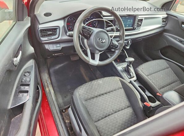 3KPA25AD5LE288817 2020 KIA RIO Красный Вид панели приборов
