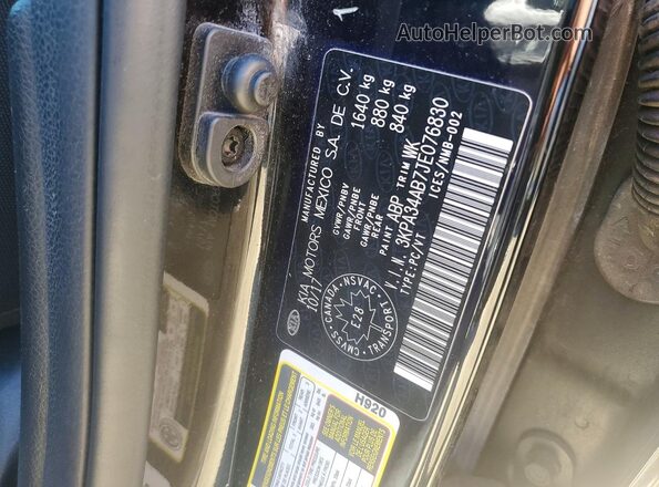 3KPA34AB7JE076830 2018 KIA RIO Черный Вид подкапотного пространства