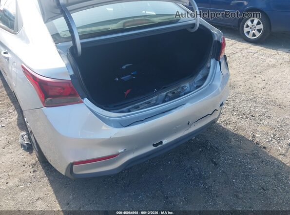 3KPC24A30JE014237 2018 HYUNDAI ACCENT Silver წინა ხედი
