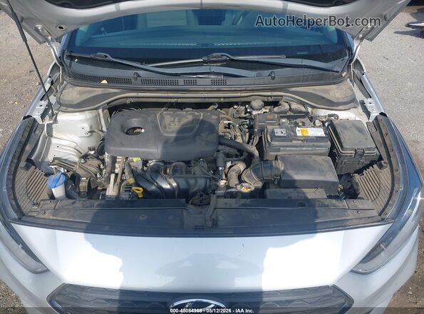 3KPC24A30JE014237 2018 HYUNDAI ACCENT Silver უკანა ხედი