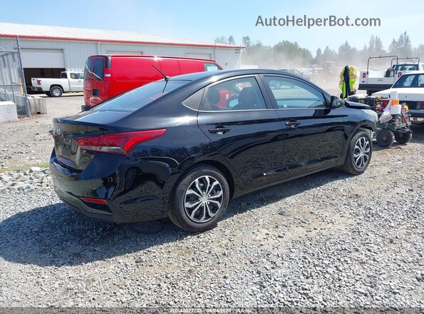 3KPC24A33JE021540 2018 HYUNDAI ACCENT Black Tył prawy