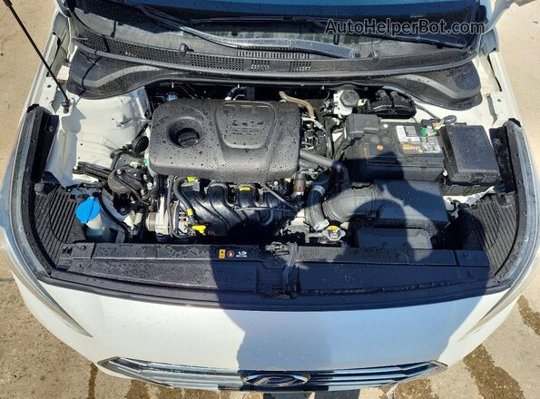 3KPC24A38KE080911 2019 HYUNDAI ACCENT Белый Вид задней части салона
